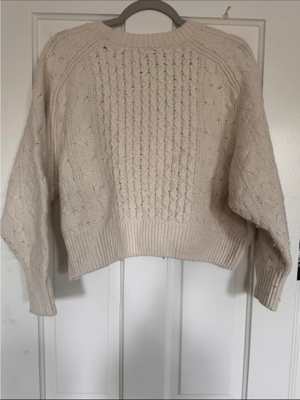 Universal Thread Beige Cable Knit Crewneck Sweater
